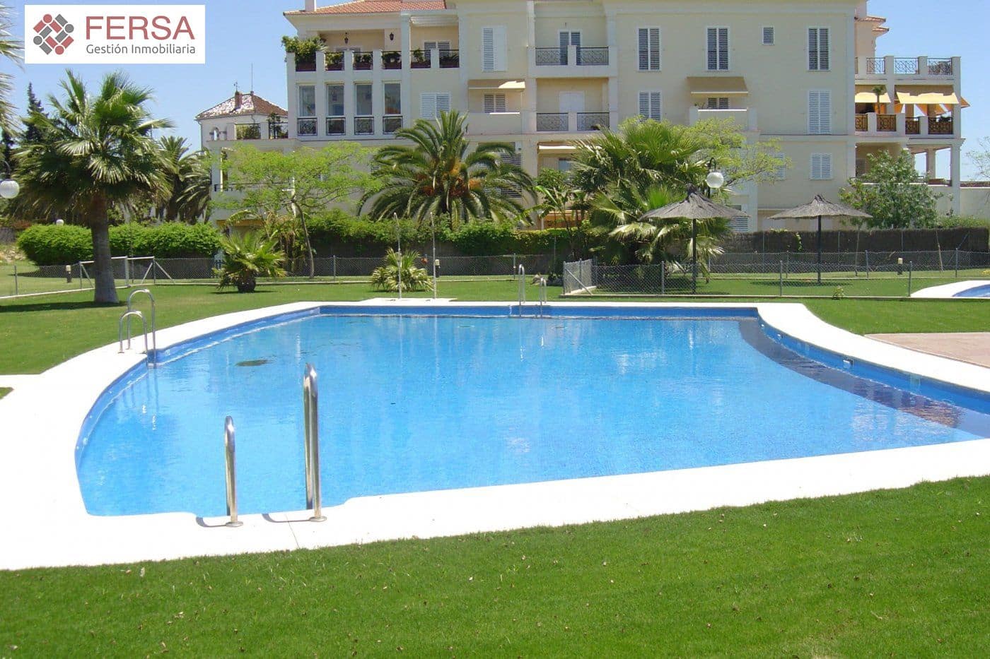 2 bedroom Apartment for sale in El Puerto de Santa Maria with pool garage - € 420,000 (Ref: 9829493)