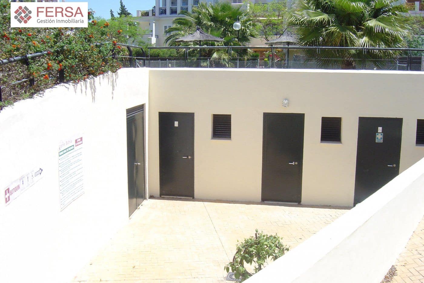2 bedroom Apartment for sale in El Puerto de Santa Maria with pool garage - € 420,000 (Ref: 9829493)