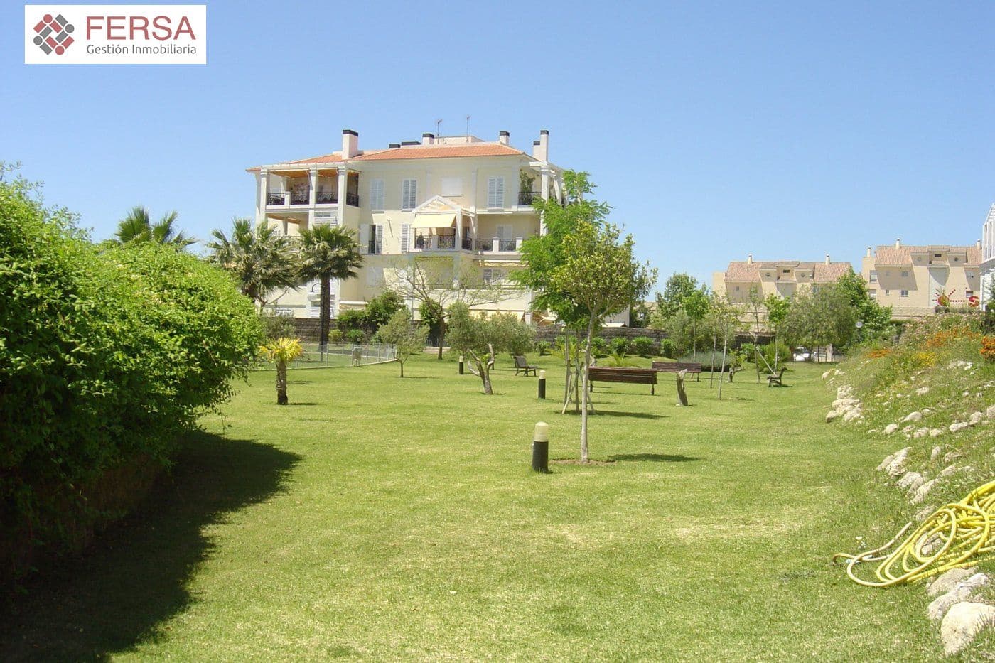 2 bedroom Apartment for sale in El Puerto de Santa Maria with pool garage - € 420,000 (Ref: 9829493)