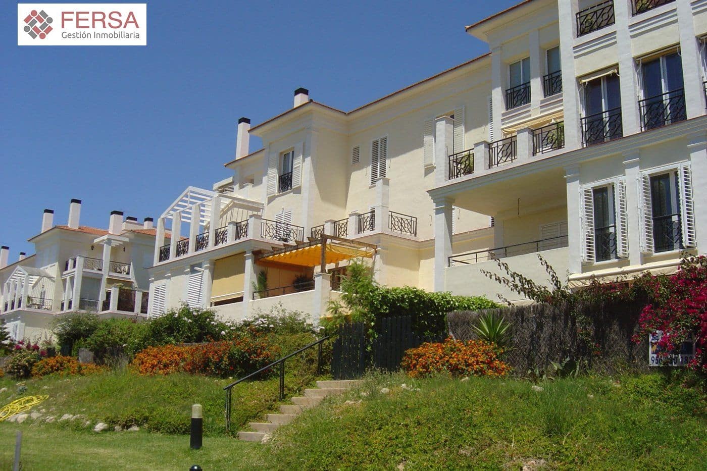 2 bedroom Apartment for sale in El Puerto de Santa Maria with pool garage - € 420,000 (Ref: 9829493)