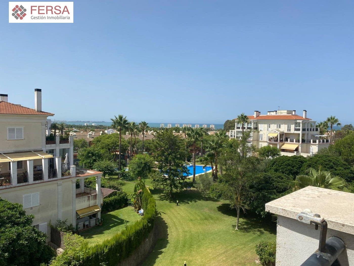 2 bedroom Apartment for sale in El Puerto de Santa Maria with pool garage - € 420,000 (Ref: 9829493)