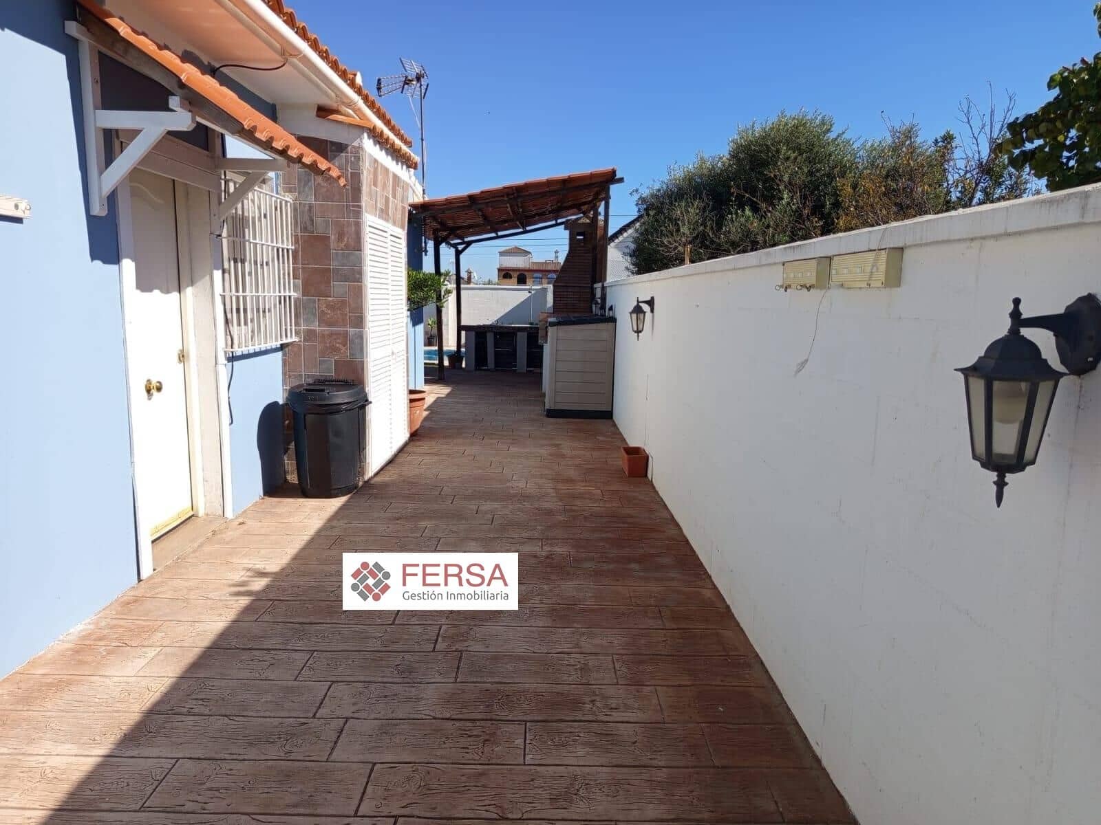 4 bedroom Villa for sale in El Puerto de Santa Maria - € 695,000 (Ref: 9829494)