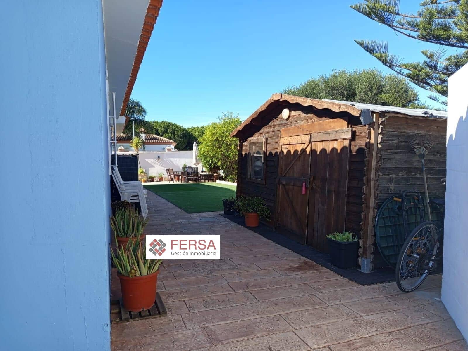 4 bedroom Villa for sale in El Puerto de Santa Maria - € 695,000 (Ref: 9829494)