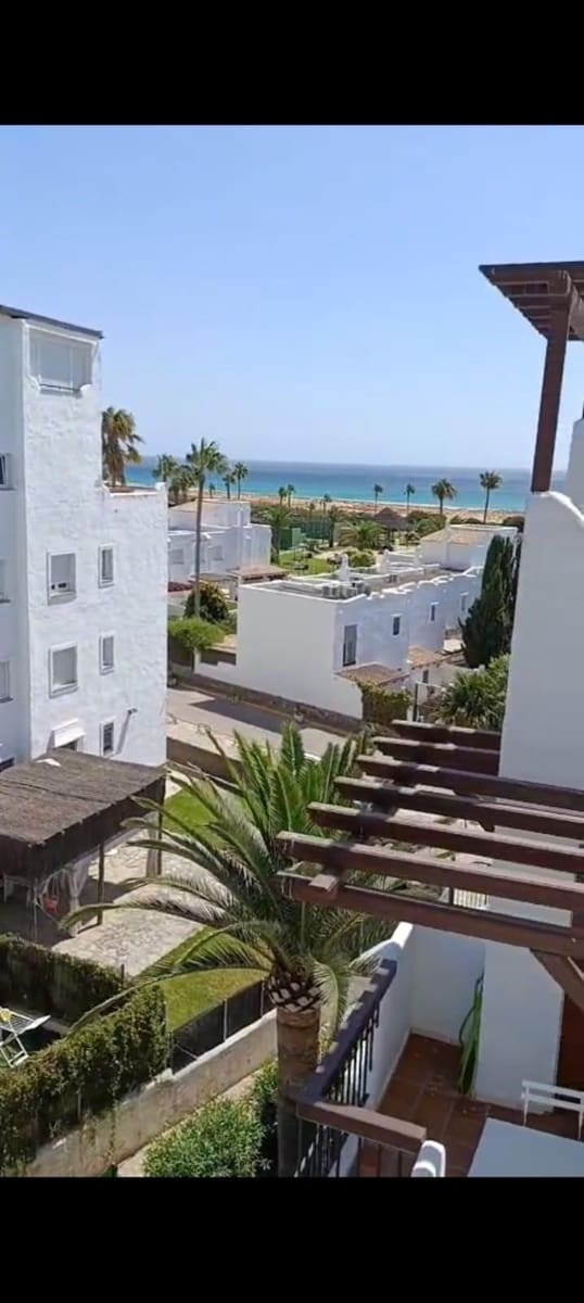 1 soveværelse Penthouse til salg i Zahara de los Atunes med garage - € 325.000 (Ref: 9829496)