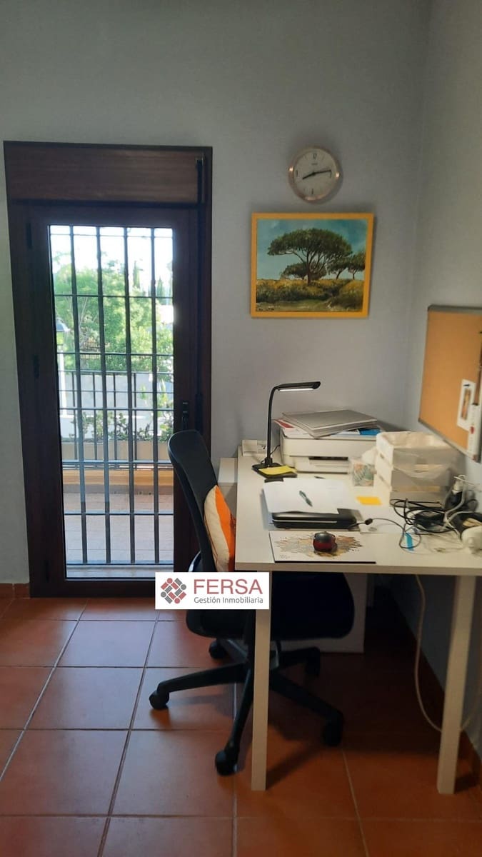 3 bedroom Semi-detached Villa for sale in El Puerto de Santa Maria with pool garage - € 470,000 (Ref: 9829500)