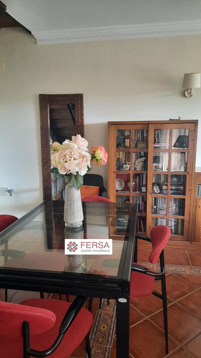3 bedroom Semi-detached Villa for sale in El Puerto de Santa Maria with pool garage - € 470,000 (Ref: 9829500)