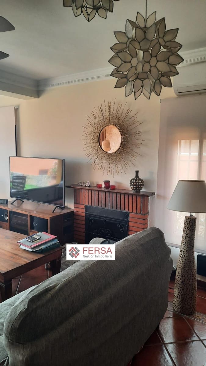 3 bedroom Semi-detached Villa for sale in El Puerto de Santa Maria with pool garage - € 470,000 (Ref: 9829500)