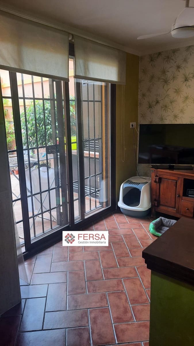 3 bedroom Semi-detached Villa for sale in El Puerto de Santa Maria with pool garage - € 470,000 (Ref: 9829500)