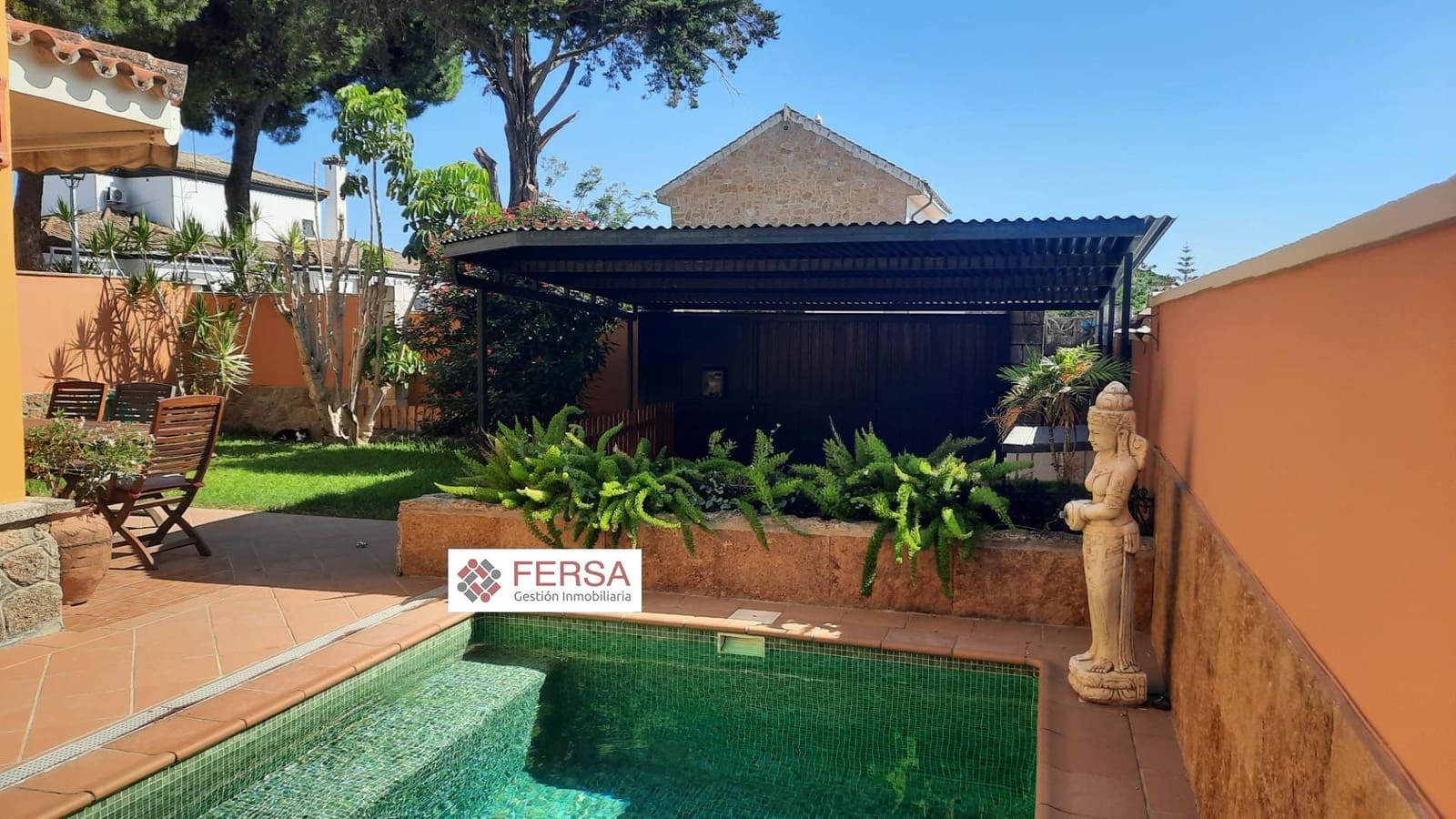 3 bedroom Semi-detached Villa for sale in El Puerto de Santa Maria with pool garage - € 470,000 (Ref: 9829500)
