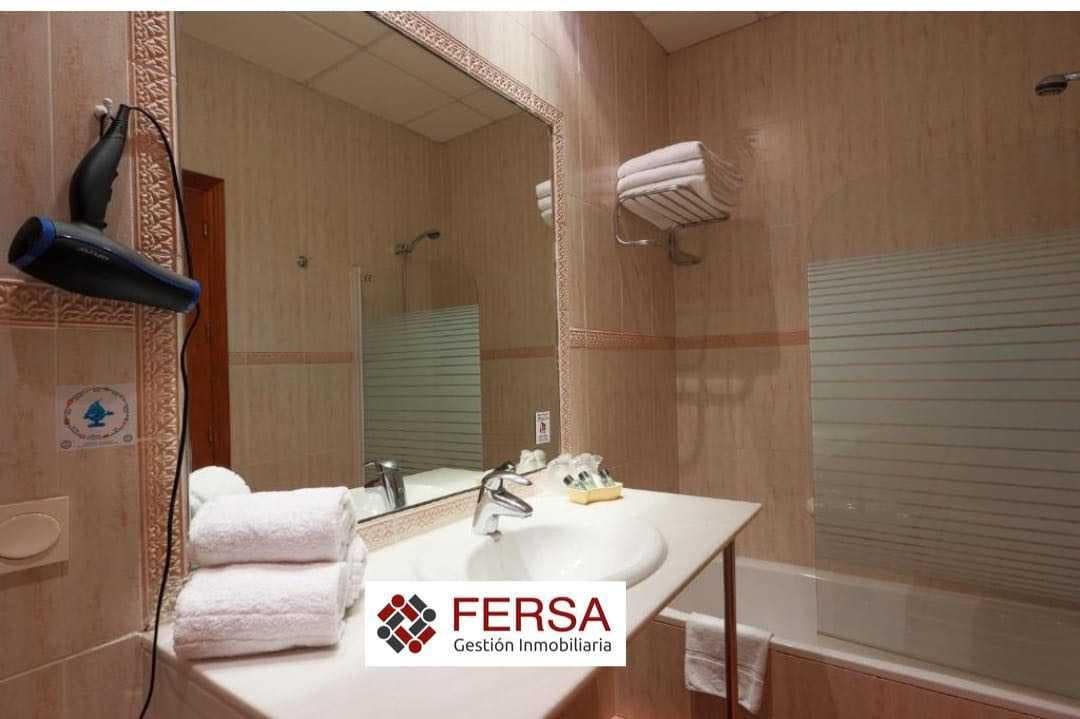 16 sypialnia Hotel na sprzedaż w El Puerto de Santa Maria - 1 380 000 € (Ref: 9829502)