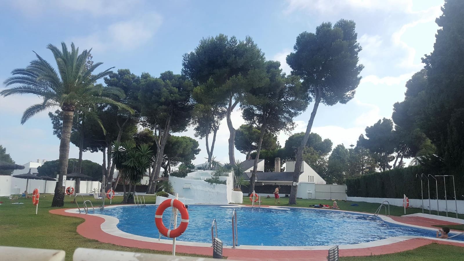 2 bedroom Apartment for sale in El Puerto de Santa Maria with pool garage - € 270,000 (Ref: 9829503)
