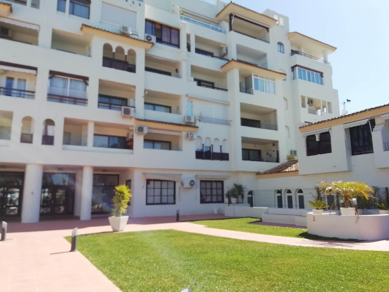 2 bedroom Apartment for sale in El Puerto de Santa Maria with pool garage - € 270,000 (Ref: 9829503)