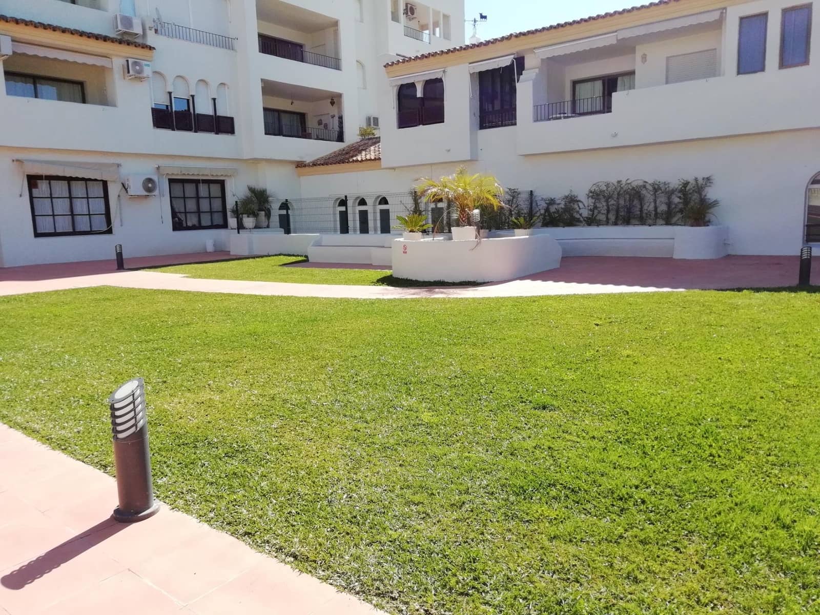 2 bedroom Apartment for sale in El Puerto de Santa Maria with pool garage - € 270,000 (Ref: 9829503)