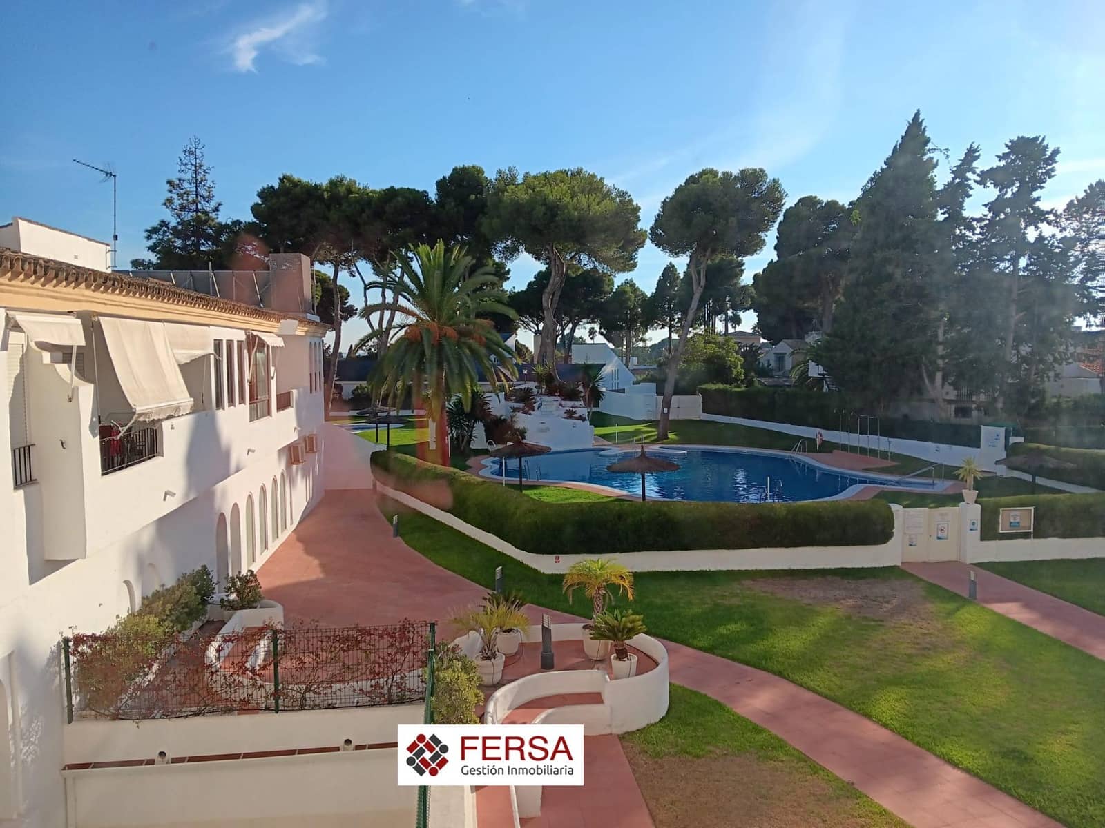 2 bedroom Apartment for sale in El Puerto de Santa Maria with pool garage - € 270,000 (Ref: 9829503)