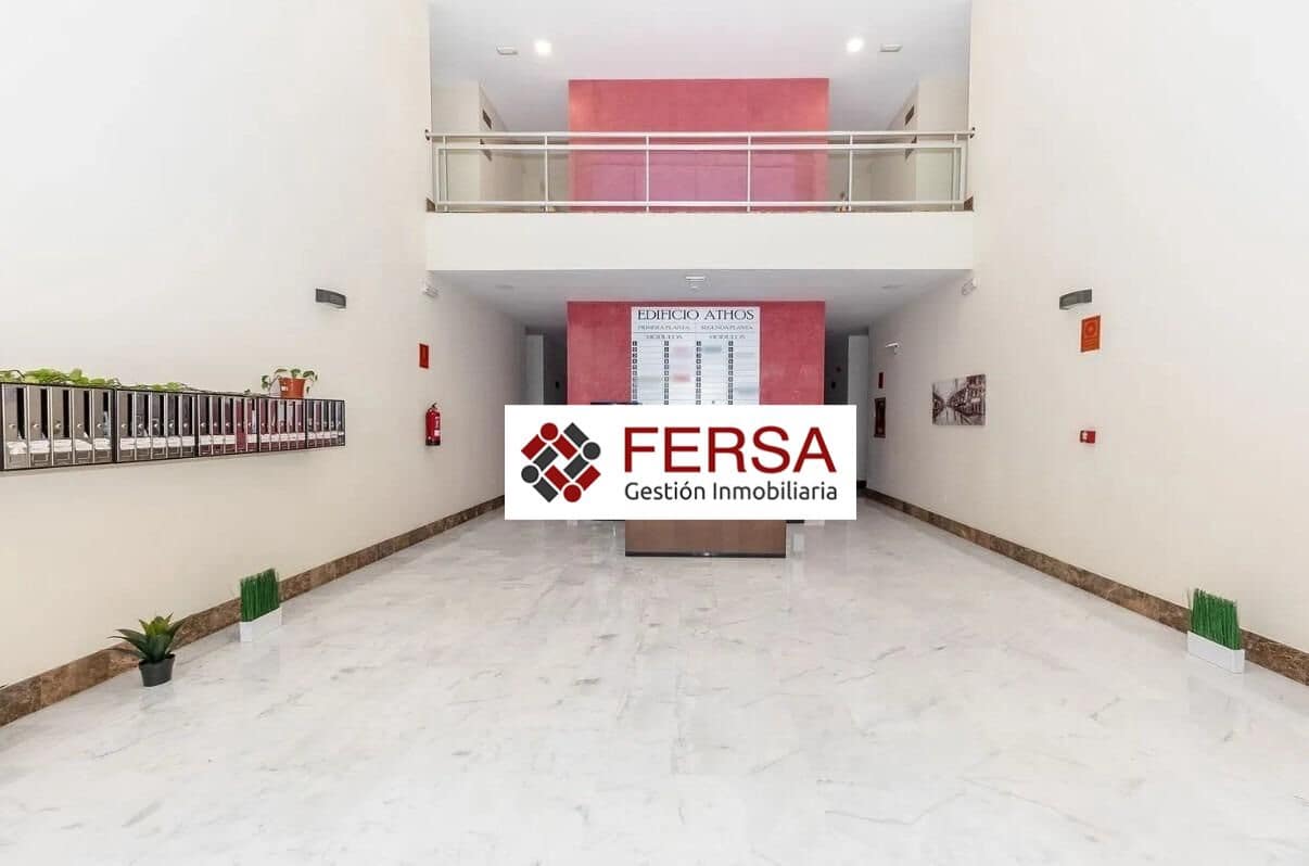 Office for sale in San Jose de la Rinconada with garage - € 30,000 (Ref: 9829504)