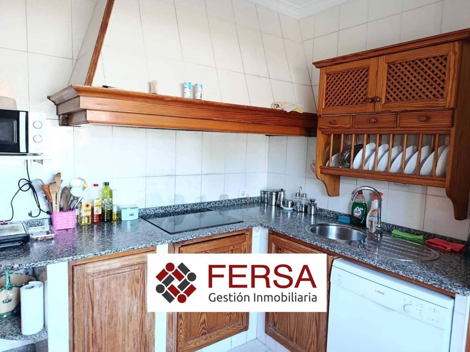6 bedroom Villa for sale in El Puerto de Santa Maria - € 565,000 (Ref: 9829508)