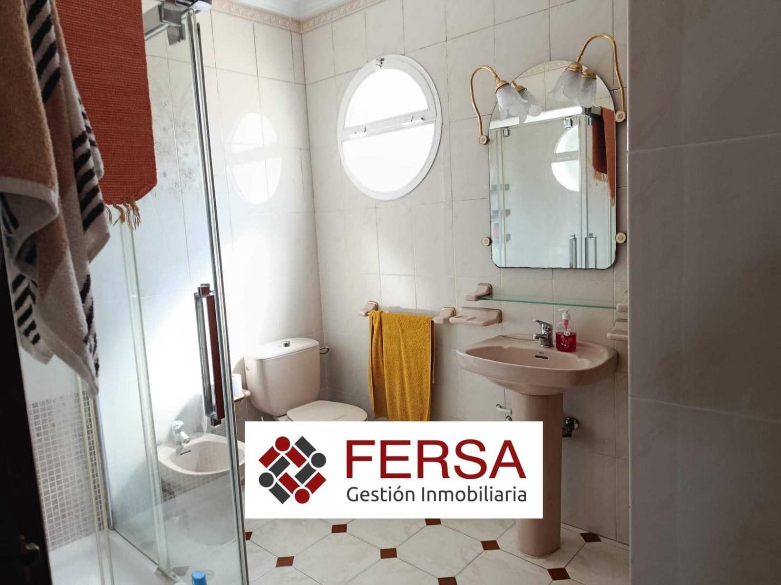 6 bedroom Villa for sale in El Puerto de Santa Maria - € 565,000 (Ref: 9829508)