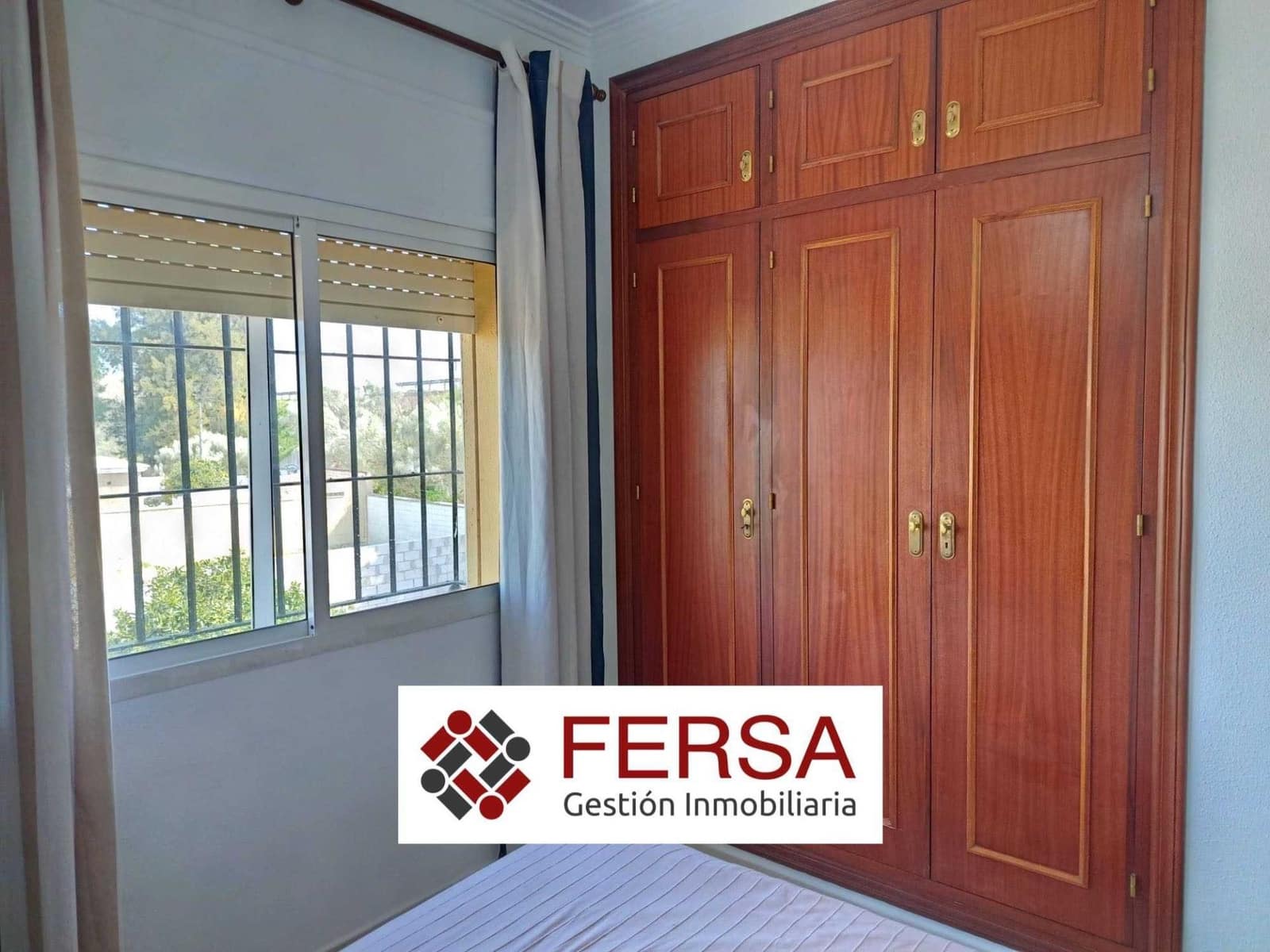 6 bedroom Villa for sale in El Puerto de Santa Maria - € 565,000 (Ref: 9829508)