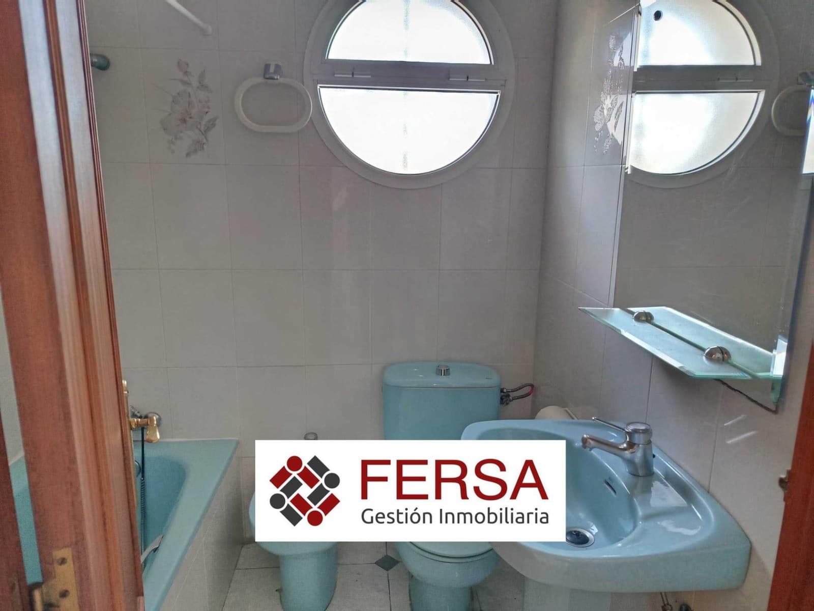 6 bedroom Villa for sale in El Puerto de Santa Maria - € 565,000 (Ref: 9829508)