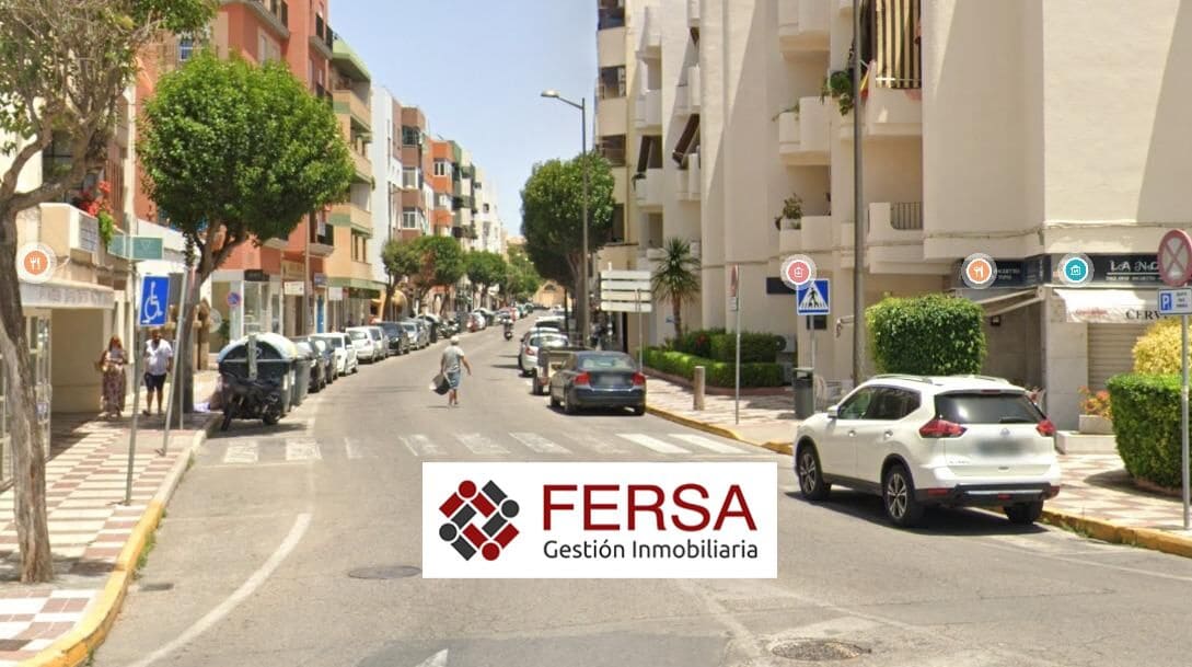 Local Comercial de 13 habitaciones en El Puerto de Santa María en venta - 450.000 € (Ref: 9829512)
