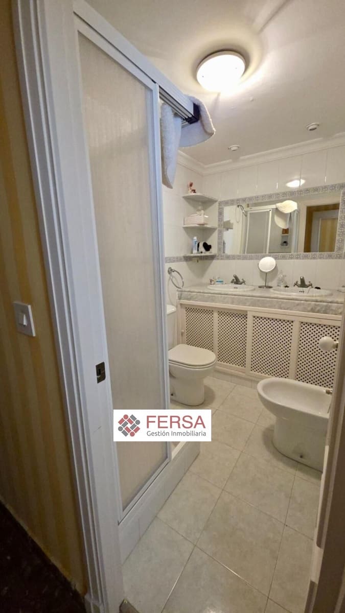 3 bedroom Flat for rent in El Puerto de Santa Maria with garage - € 1,600 (Ref: 9829513)