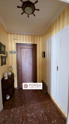 3 bedroom Flat for rent in El Puerto de Santa María with garage - € 1,600 (Ref: 9829513)