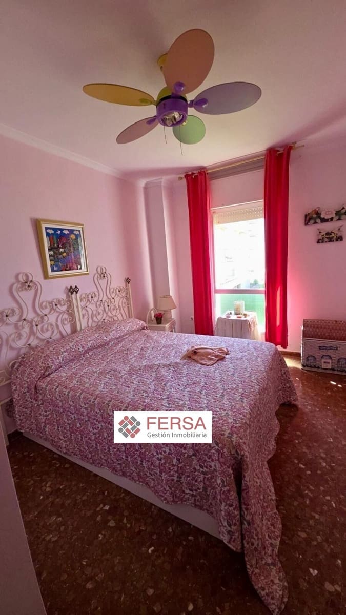 3 bedroom Flat for rent in El Puerto de Santa Maria with garage - € 1,600 (Ref: 9829513)