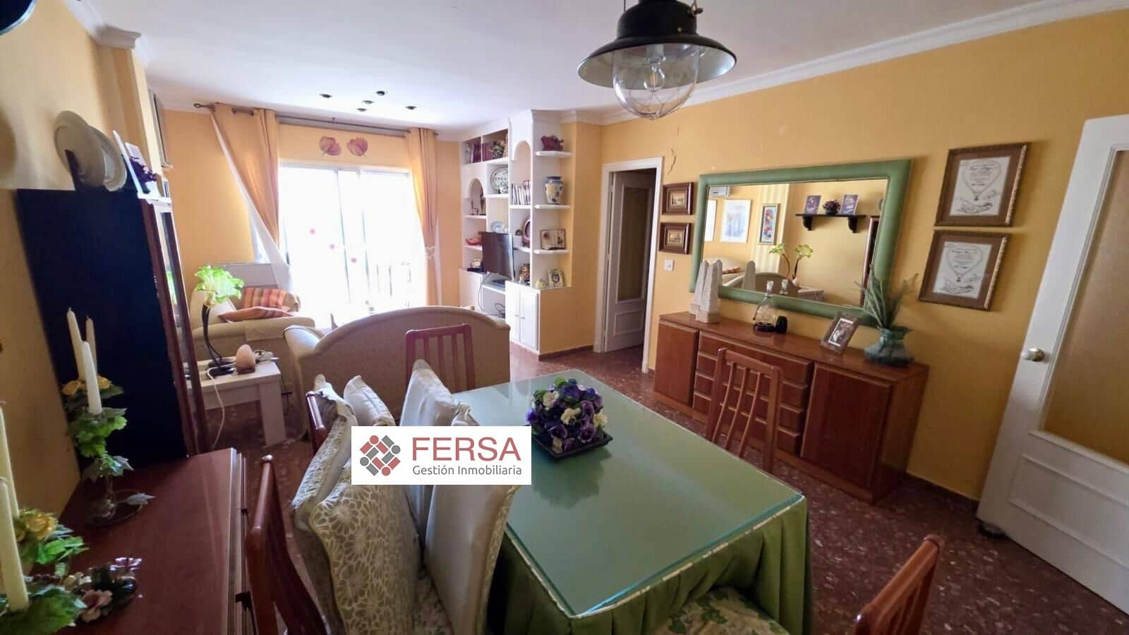 3 bedroom Flat for rent in El Puerto de Santa Maria with garage - € 1,600 (Ref: 9829513)