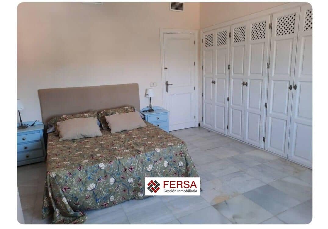 3 bedroom Penthouse for rent in El Puerto de Santa Maria - € 2,400 (Ref: 9829516)