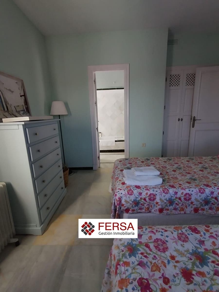 3 bedroom Penthouse for rent in El Puerto de Santa Maria - € 2,400 (Ref: 9829516)