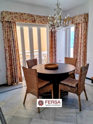 3 bedroom Penthouse for rent in El Puerto de Santa María - € 2,400 (Ref: 9829516)