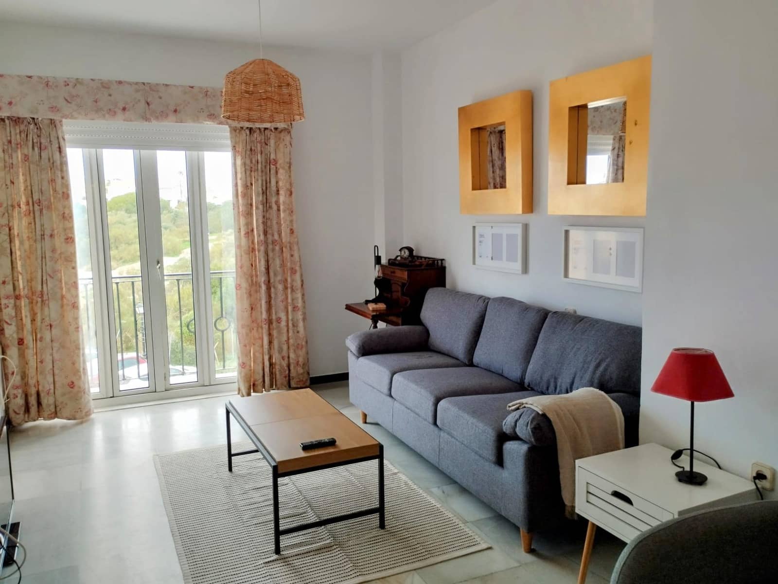 3 bedroom Penthouse for rent in El Puerto de Santa Maria - € 2,400 (Ref: 9829516)