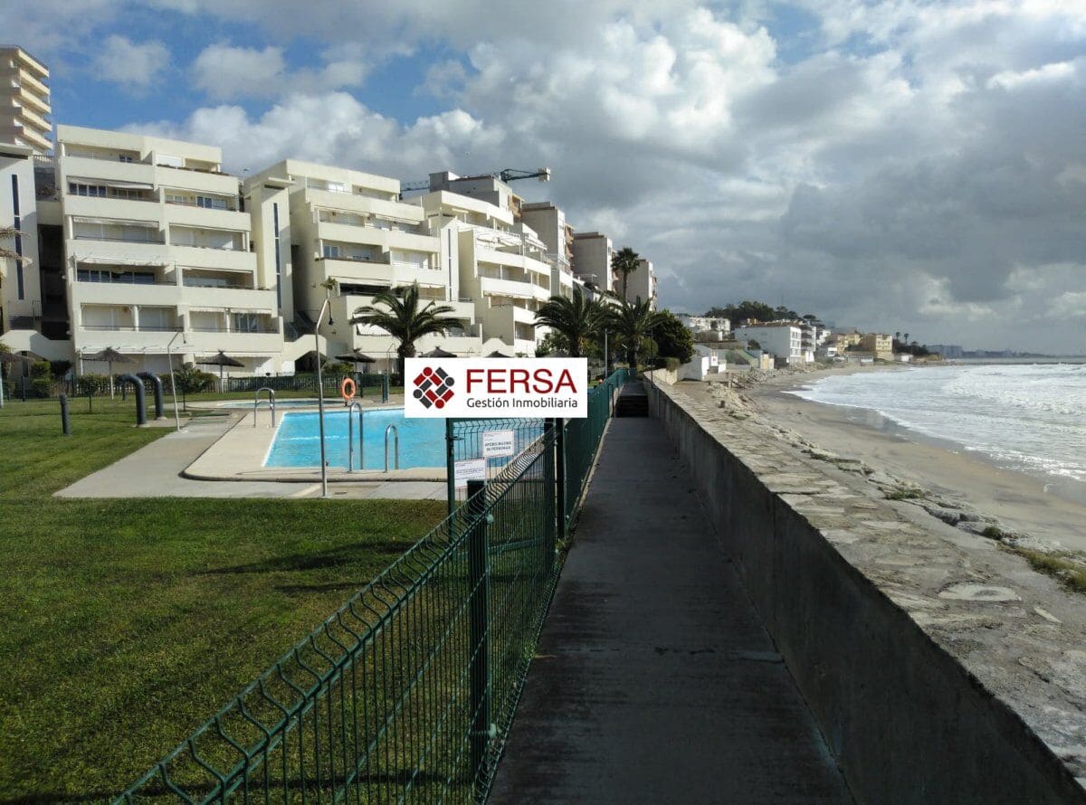 2 bedroom Apartment for rent in El Puerto de Santa Maria with pool garage - € 1,260 (Ref: 9829521)
