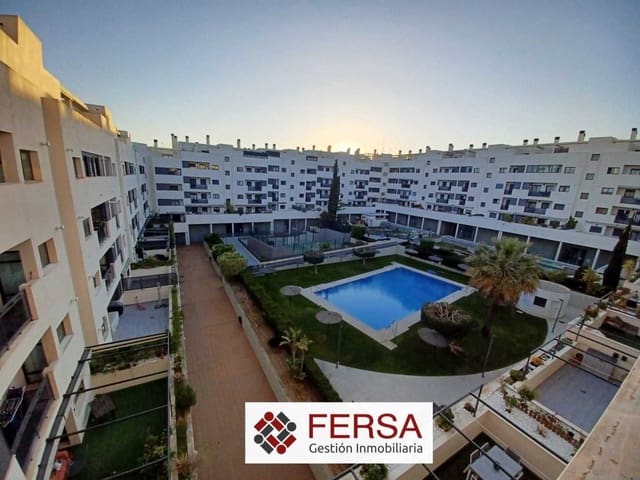 3 bedroom Flat for rent in El Puerto de Santa María with pool garage - € 1,800 (Ref: 9829526)