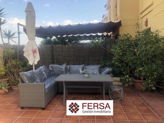 Villa/Maison Semi-Mitoyenne de 4 chambres à louer à El Puerto de Santa María - 1 500 € (Ref: 9829527)