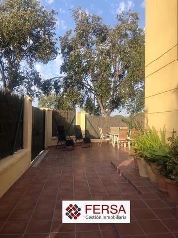 Villa/Maison Semi-Mitoyenne de 4 chambres à louer à El Puerto de Santa María - 1 500 € (Ref: 9829527)