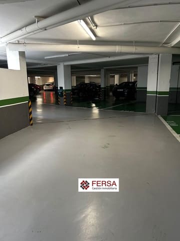 Garaje en Santiago de Compostela en venta - 50.000 € (Ref: 9829529)