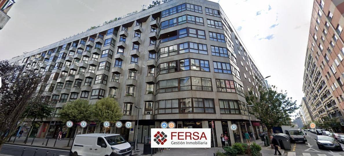 Garaje en Santiago de Compostela en venta - 50.000 € (Ref: 9829529)