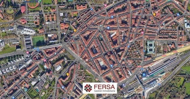 Garaje en Santiago de Compostela en venta - 50.000 € (Ref: 9829529)