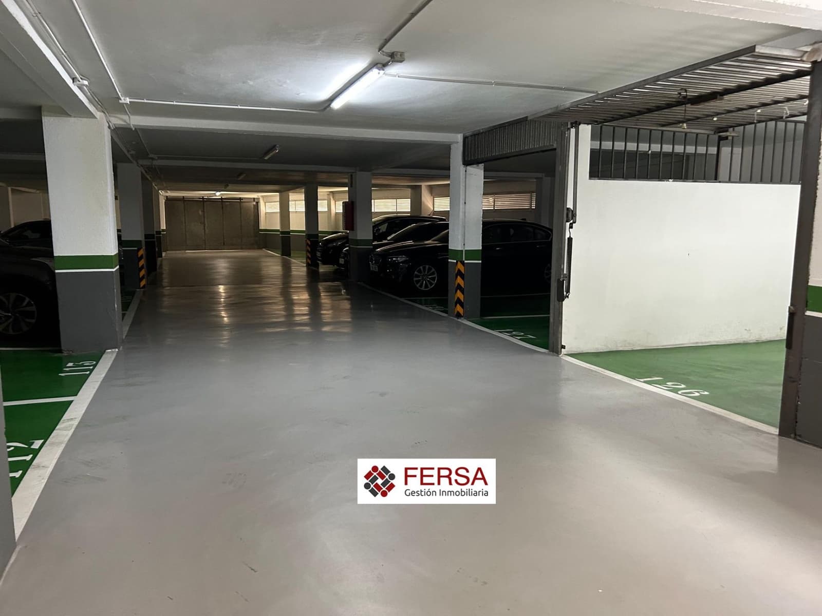 Garaje en Santiago de Compostela en venta - 50.000 € (Ref: 9829529)