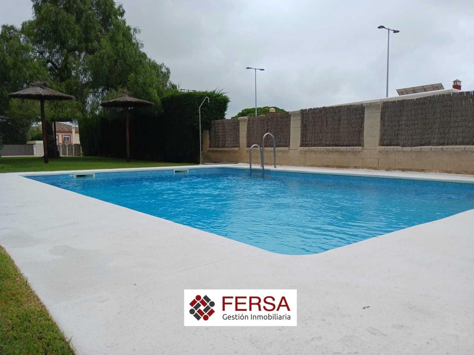 3 quarto Apartamento para arrendar em El Puerto de Santa Maria com piscina garagem - 1 450 € (Ref: 9851689)