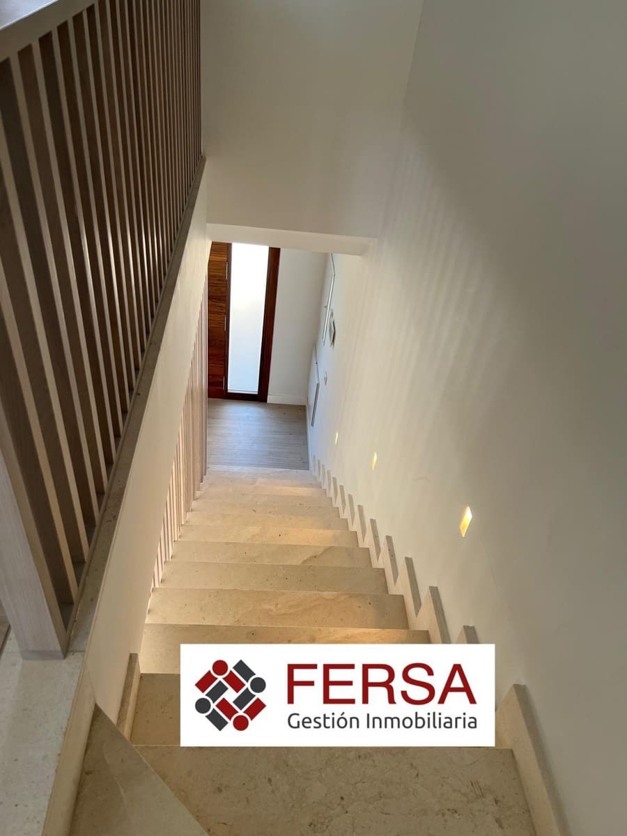 Pareado de 3 habitaciones en El Puerto de Santa María en venta - 950.000 € (Ref: 9851690)