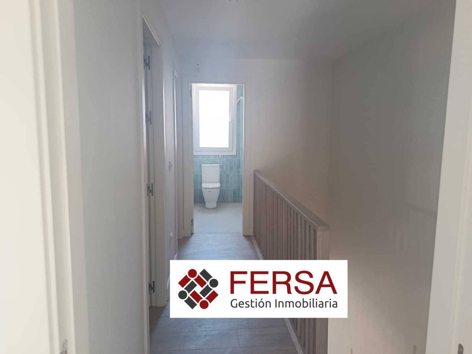 Pareado de 3 habitaciones en El Puerto de Santa María en venta - 950.000 € (Ref: 9851690)