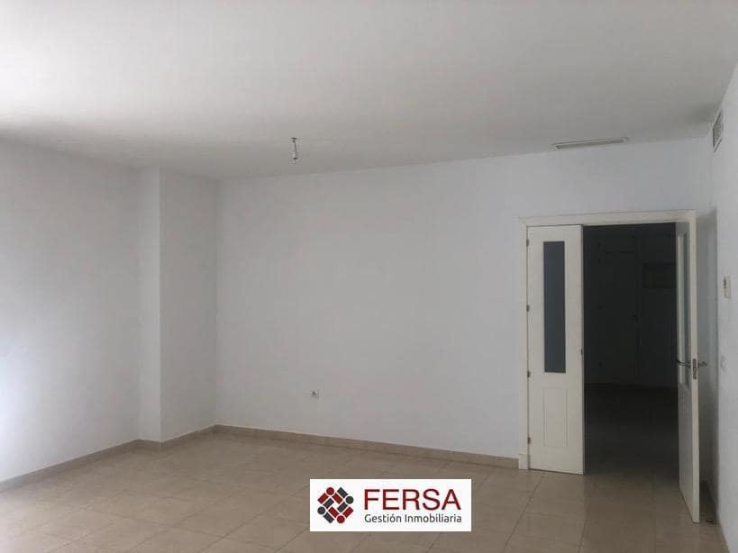 3 soverom Leilighet til leie i El Puerto de Santa Maria med svømmebasseng garasje - € 1 600 (Ref: 9878741)