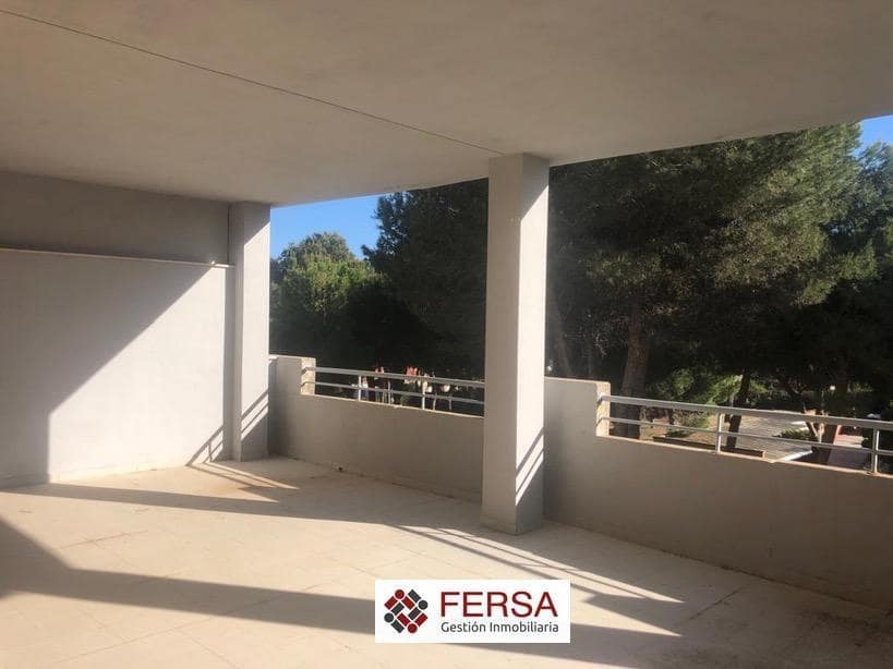 3 soverom Leilighet til leie i El Puerto de Santa Maria med svømmebasseng garasje - € 1 600 (Ref: 9878741)