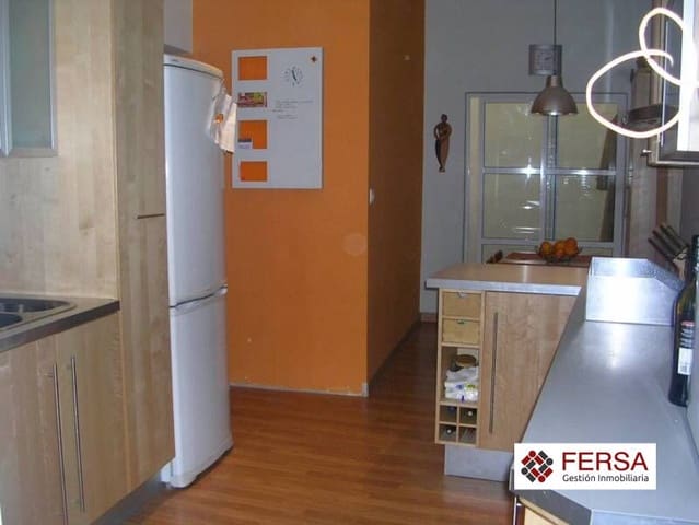 3 soverom Leilighet til leie i El Puerto de Santa María med garasje - € 1 530 (Ref: 9878744)
