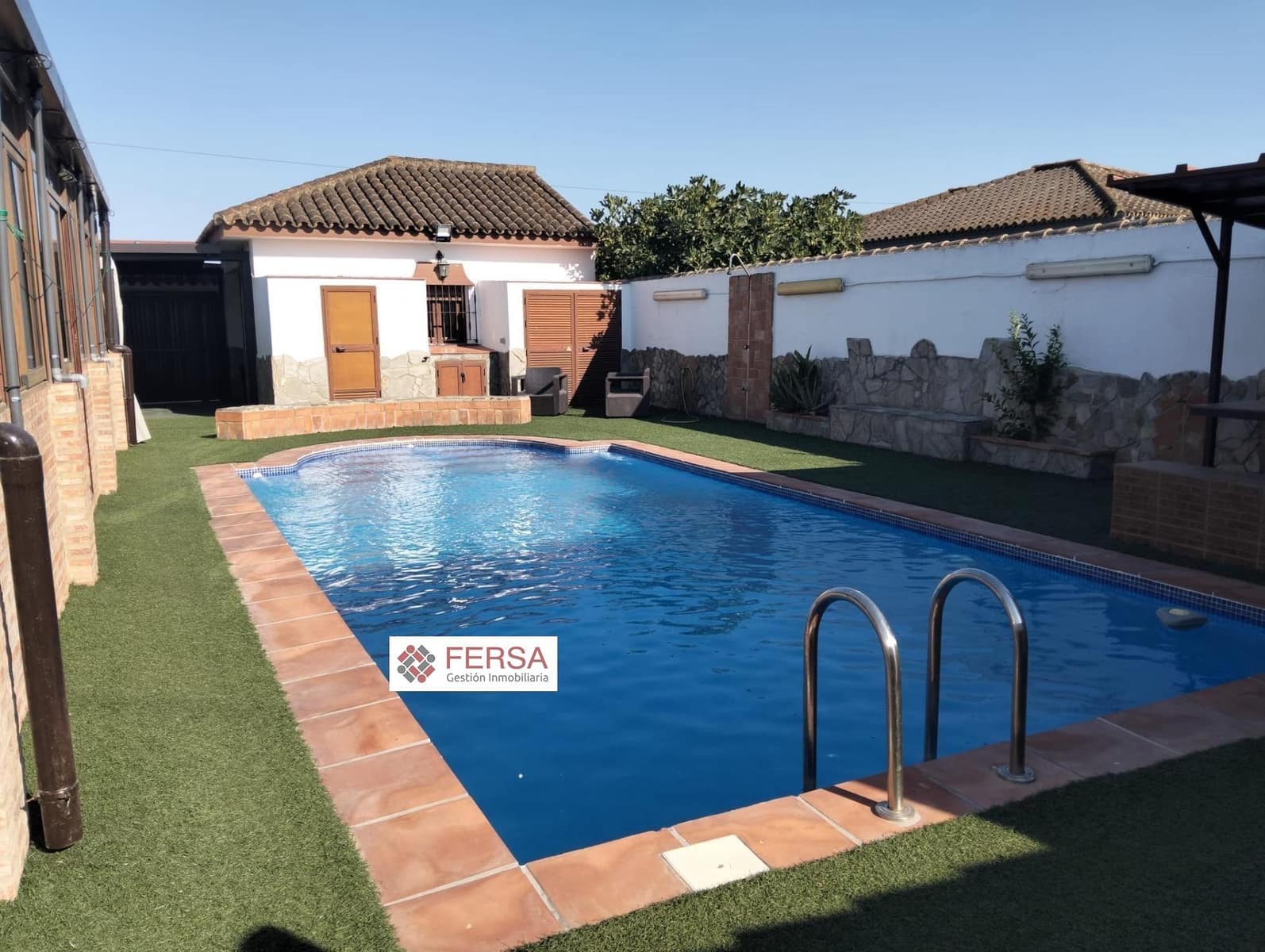3 chambre Villa/Maison à vendre à El Puerto de Santa Maria - 280 000 € (Ref: 9881881)