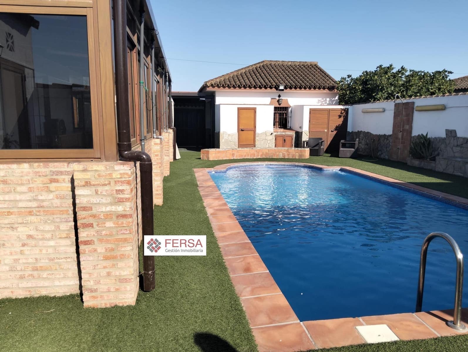 3 chambre Villa/Maison à vendre à El Puerto de Santa Maria - 280 000 € (Ref: 9881881)