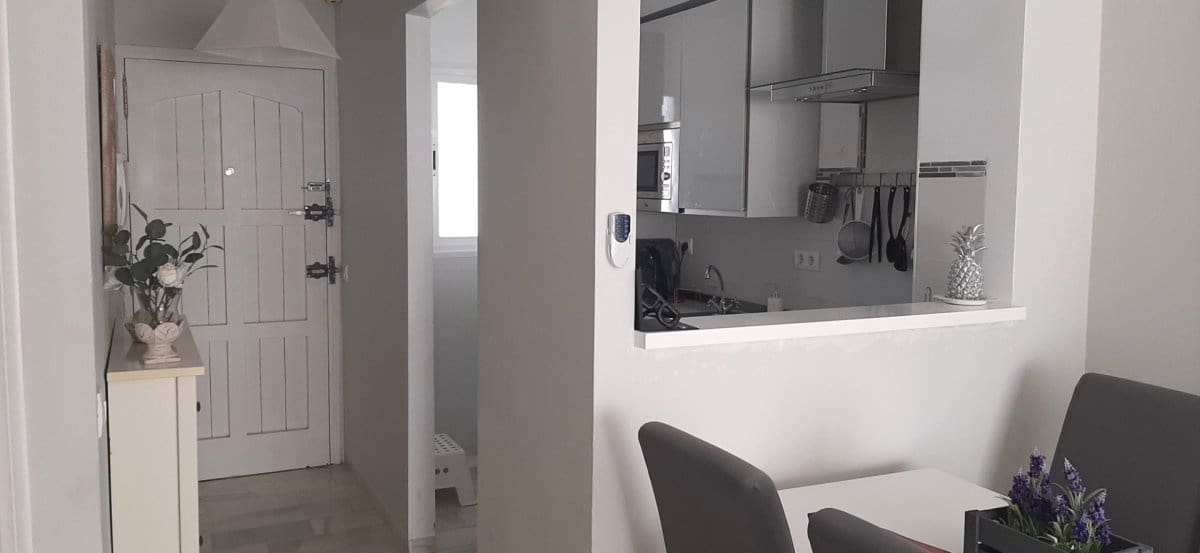 2 bedroom Apartment for rent in El Puerto de Santa Maria with pool - € 800 (Ref: 9899120)