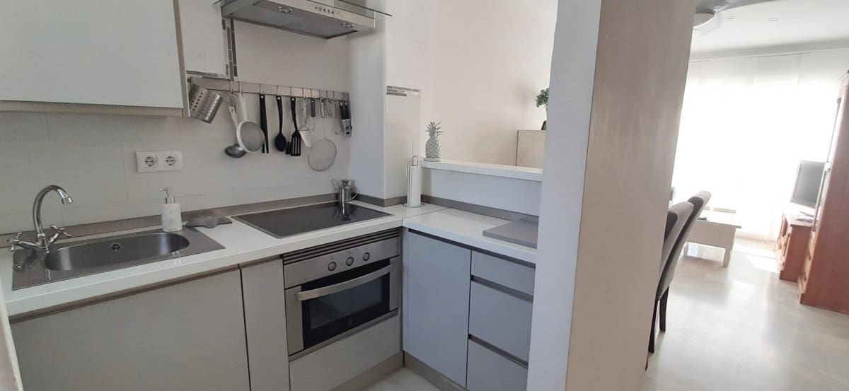 2 bedroom Apartment for rent in El Puerto de Santa Maria with pool - € 800 (Ref: 9899120)